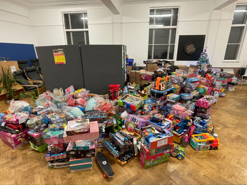 £7,000 worth of toys donated to Bath Fire Station